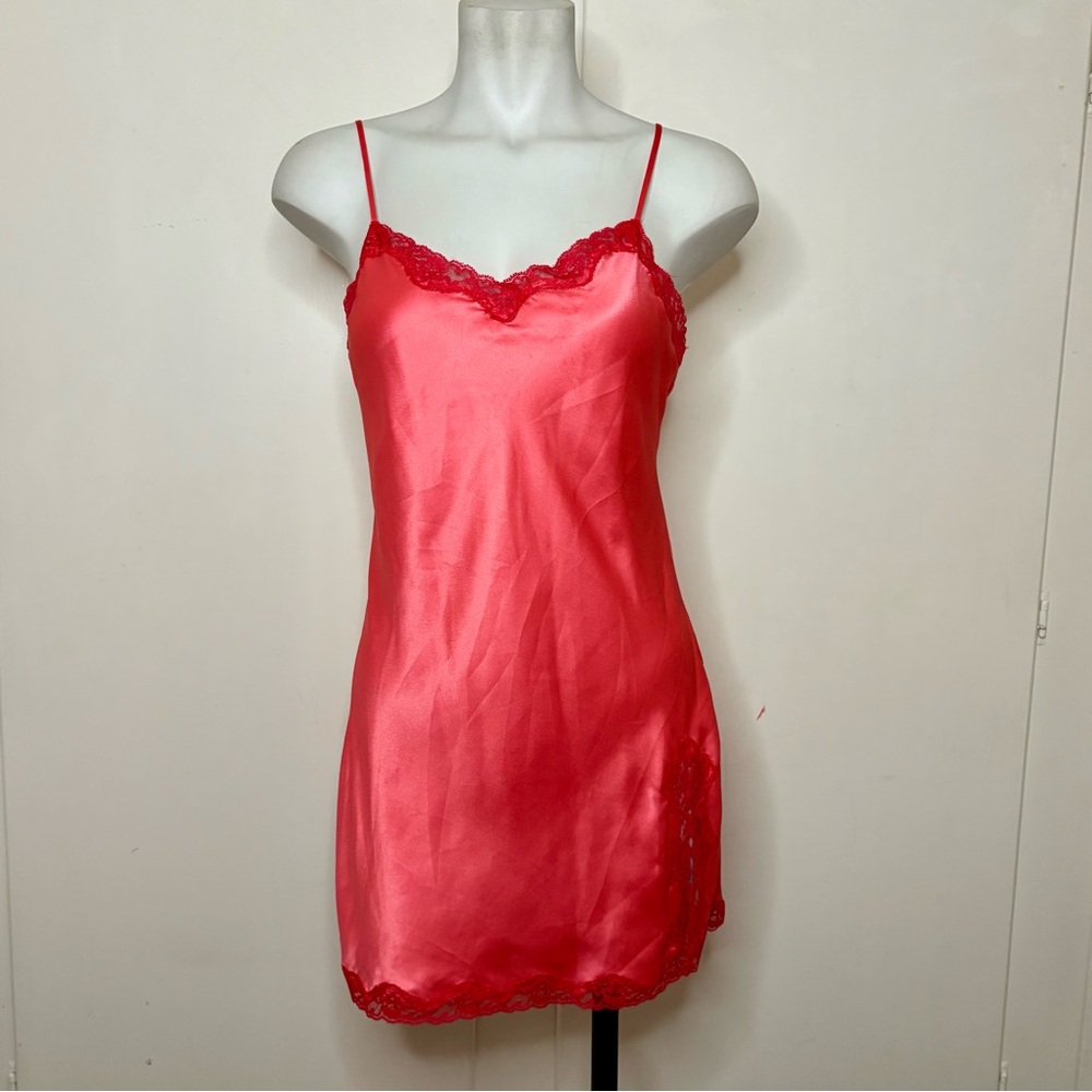 Vintage Y2K Victoria’s Secret Coral Mini Slip Lace Trim